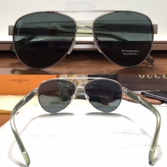 NWT Authentic Burberry Aviator Sun Glasses